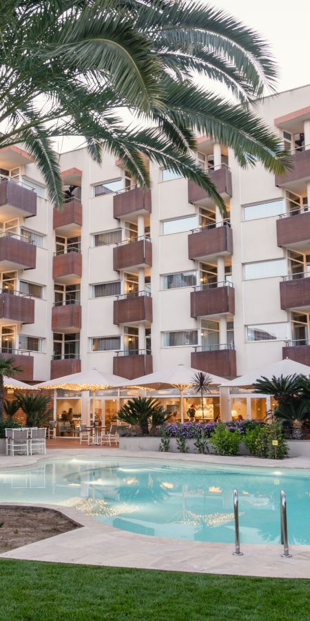 Hotel Monica