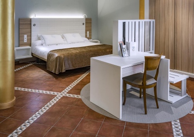 Hotel Monica