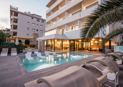 Hotel Monica